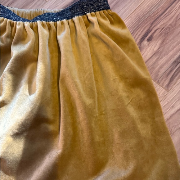 TEA Gold Velvet Skirt - Picture 6 of 6
